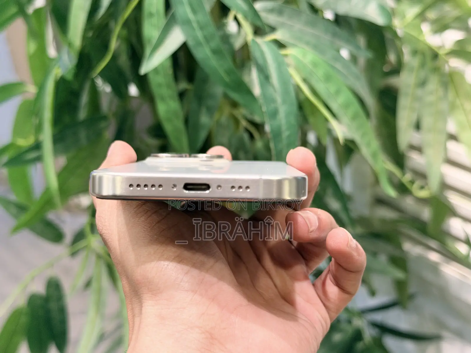 অ্যাপল আইফোন ১৫ প্রো ২৫৬ জিবি সিলভার
