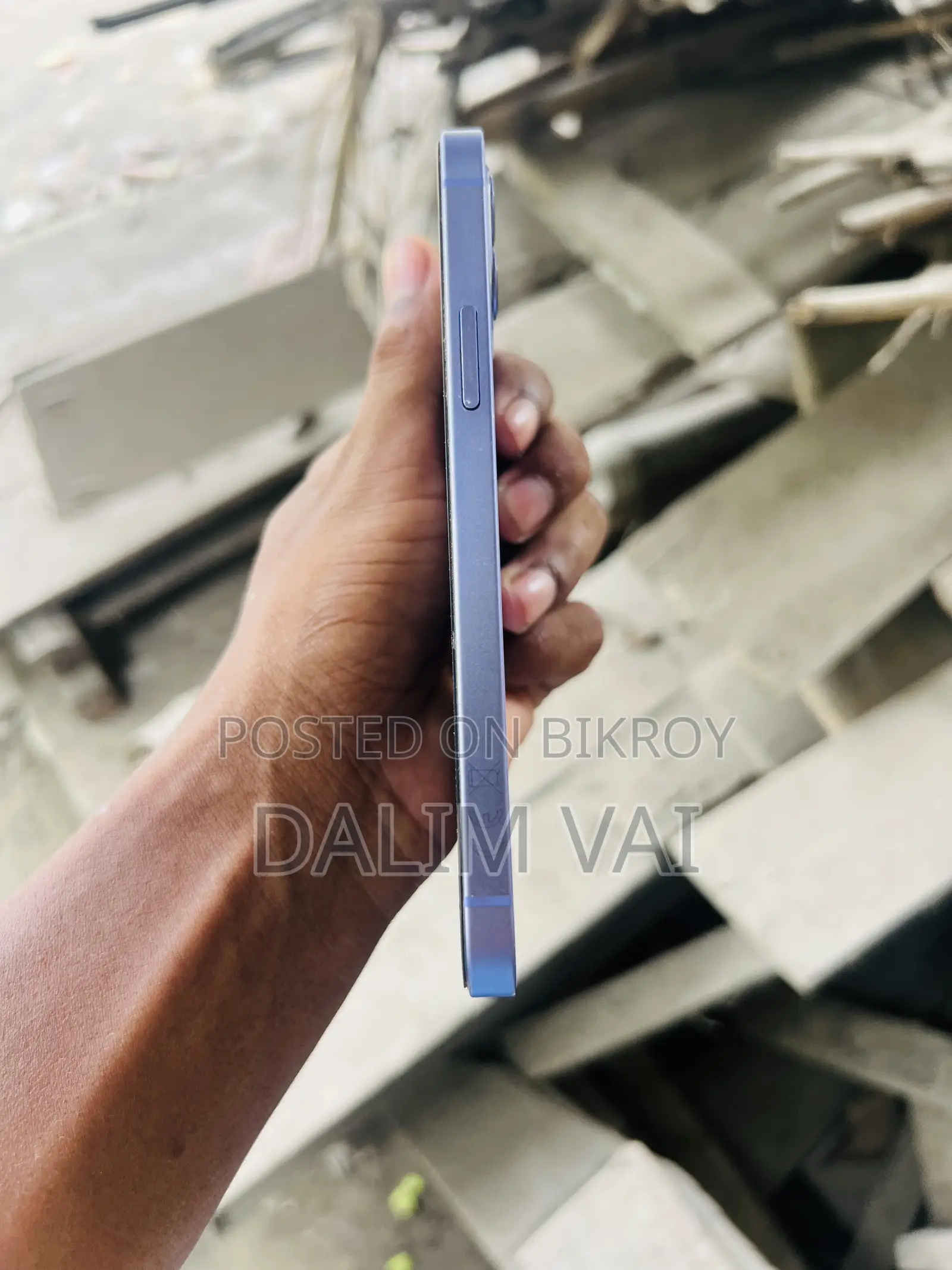 অ্যাপল আইফোন ১২ ৬৪ জিবি