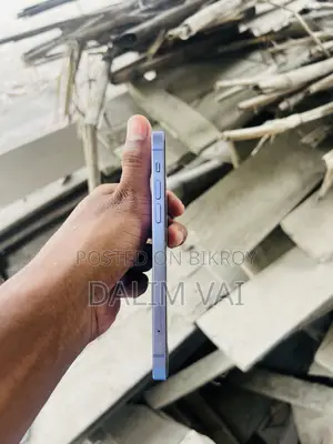 অ্যাপল আইফোন ১২ ৬৪ জিবি