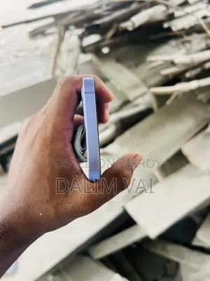 অ্যাপল আইফোন ১২ ৬৪ জিবি