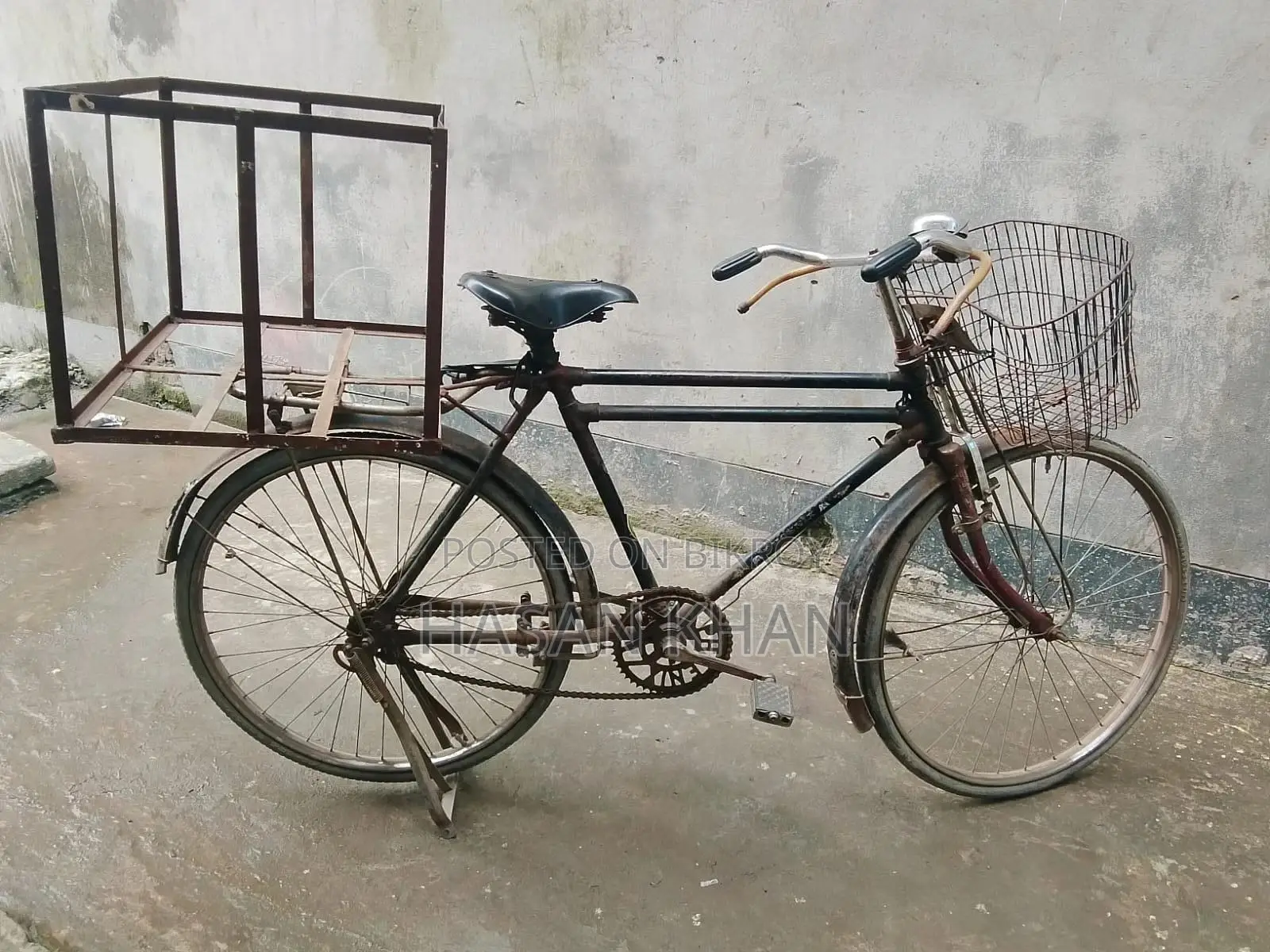 Hero Cargo Cycle | With iron carrier at the back
