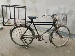 Hero Cargo Cycle | With iron carrier at the back