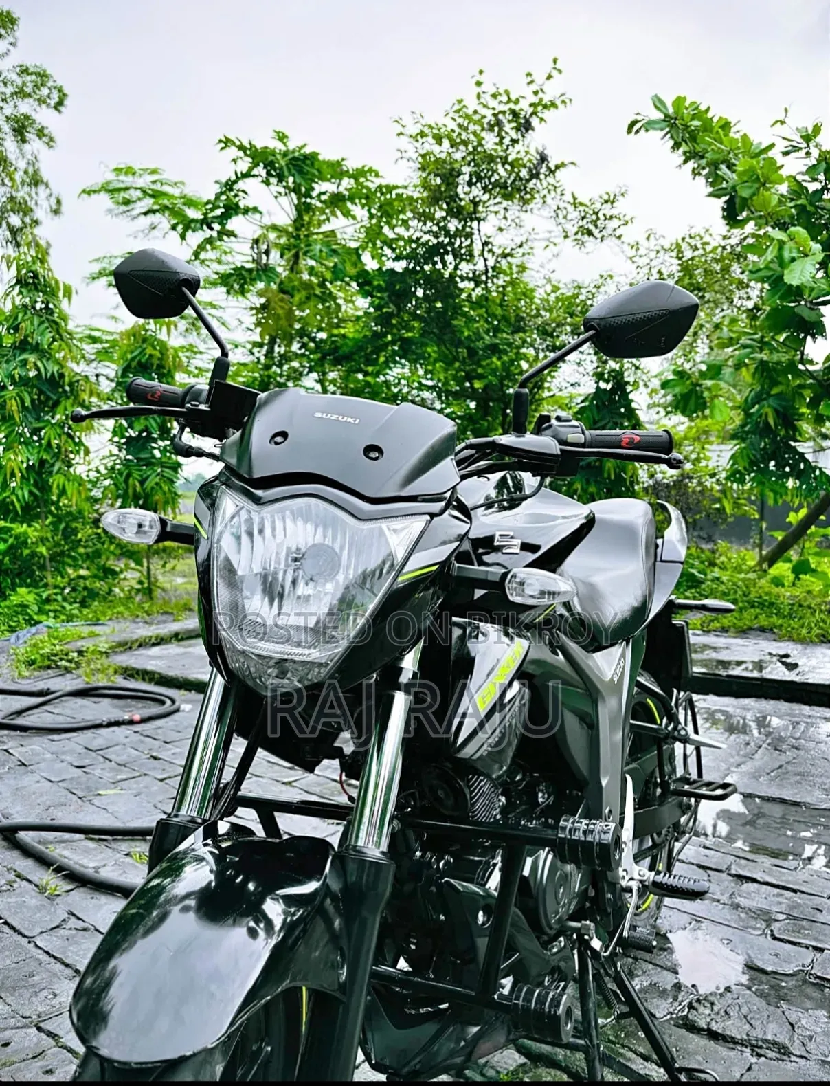 সুজুকি জিক্সার ২০২২ কালো