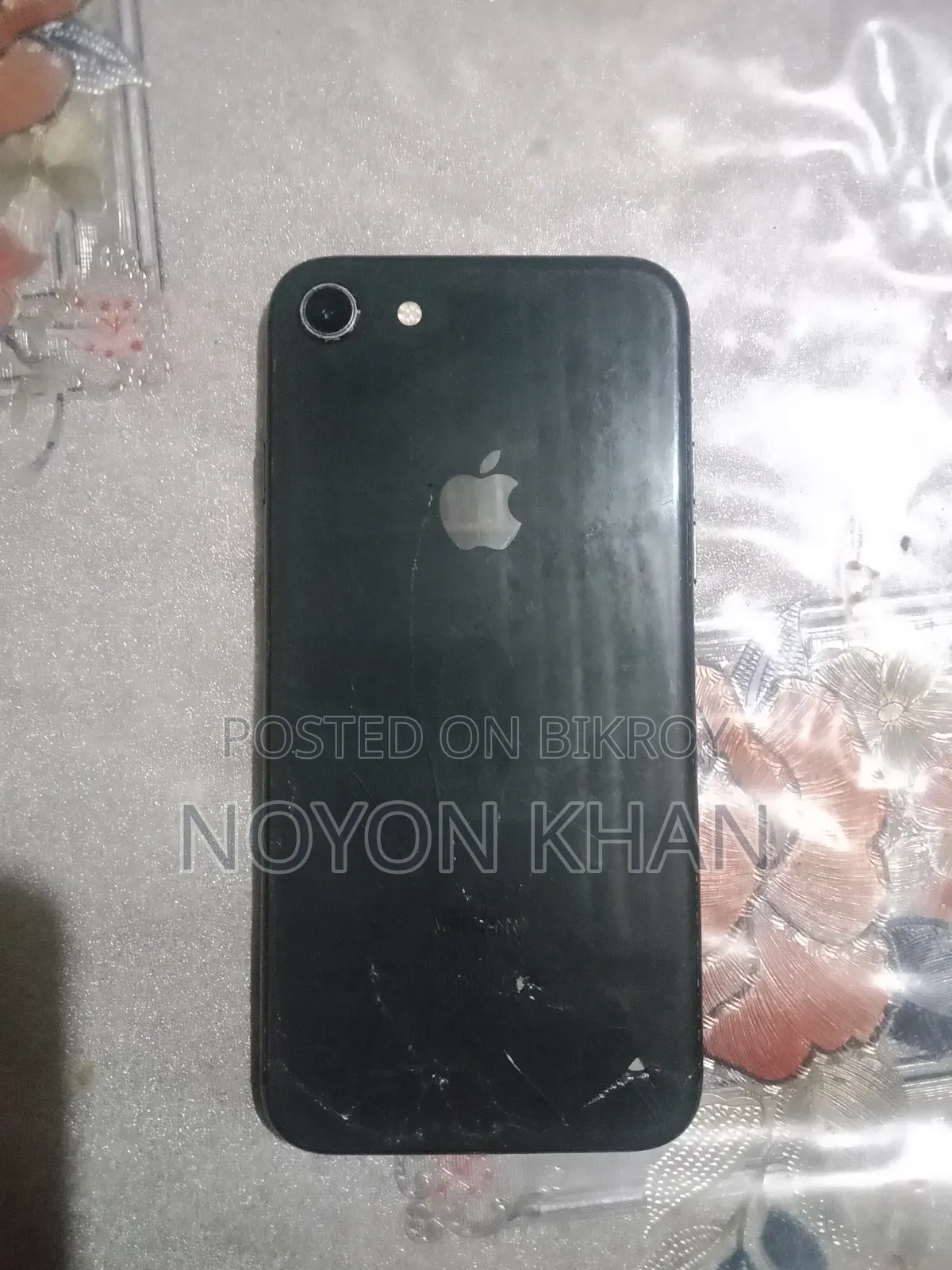 অ্যাপল আইফোন ৮ ৬৪ জিবি ব্ল্যাক