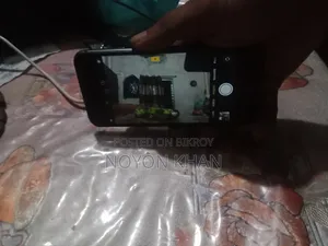 অ্যাপল আইফোন ৮ ৬৪ জিবি ব্ল্যাক