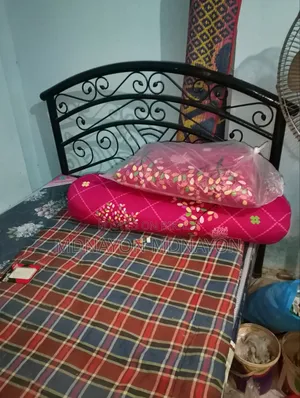 এমএসর ১টি খাট