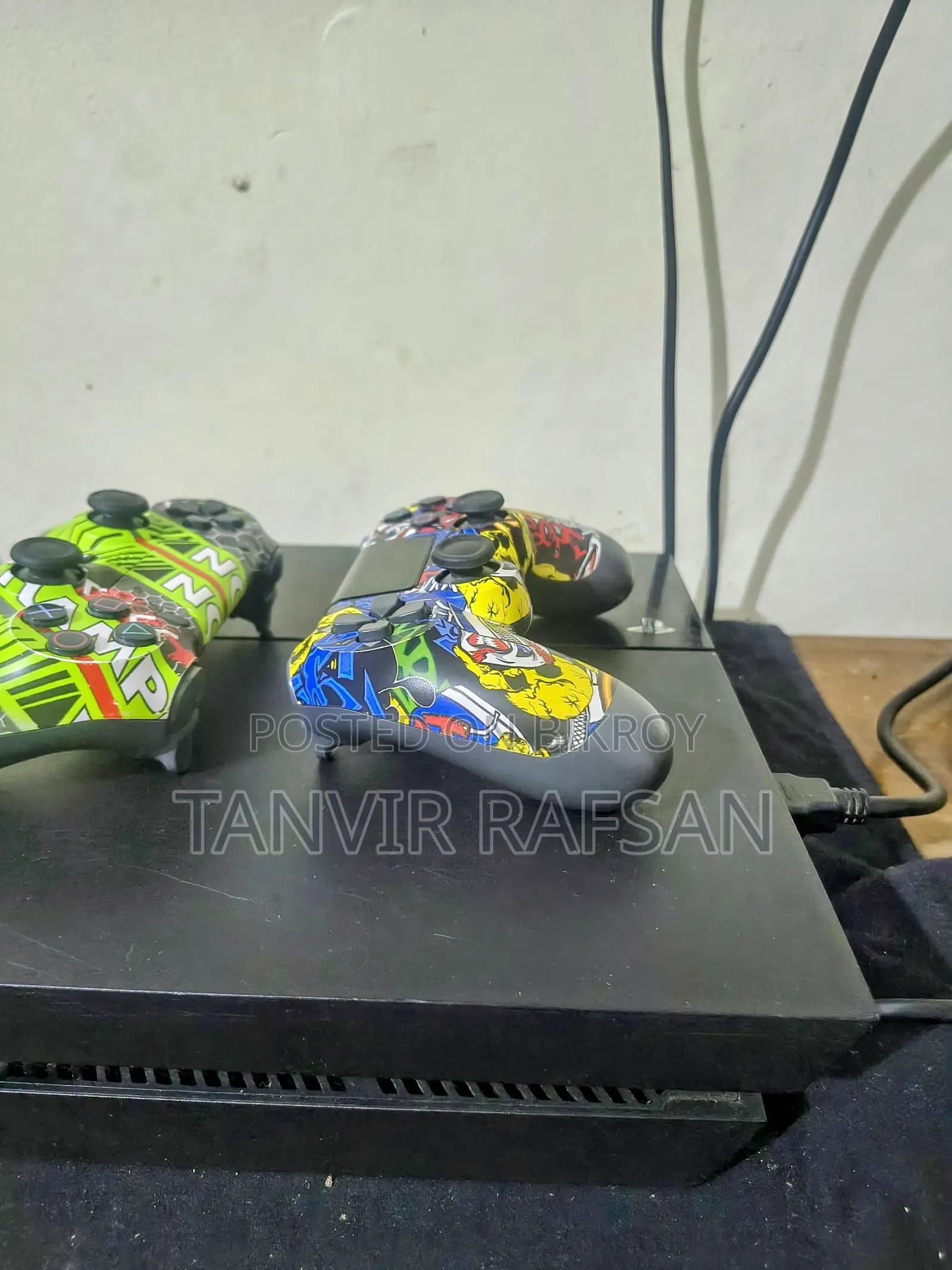 Ps4 (1000 GB) With Dual Controller and FC26 Game