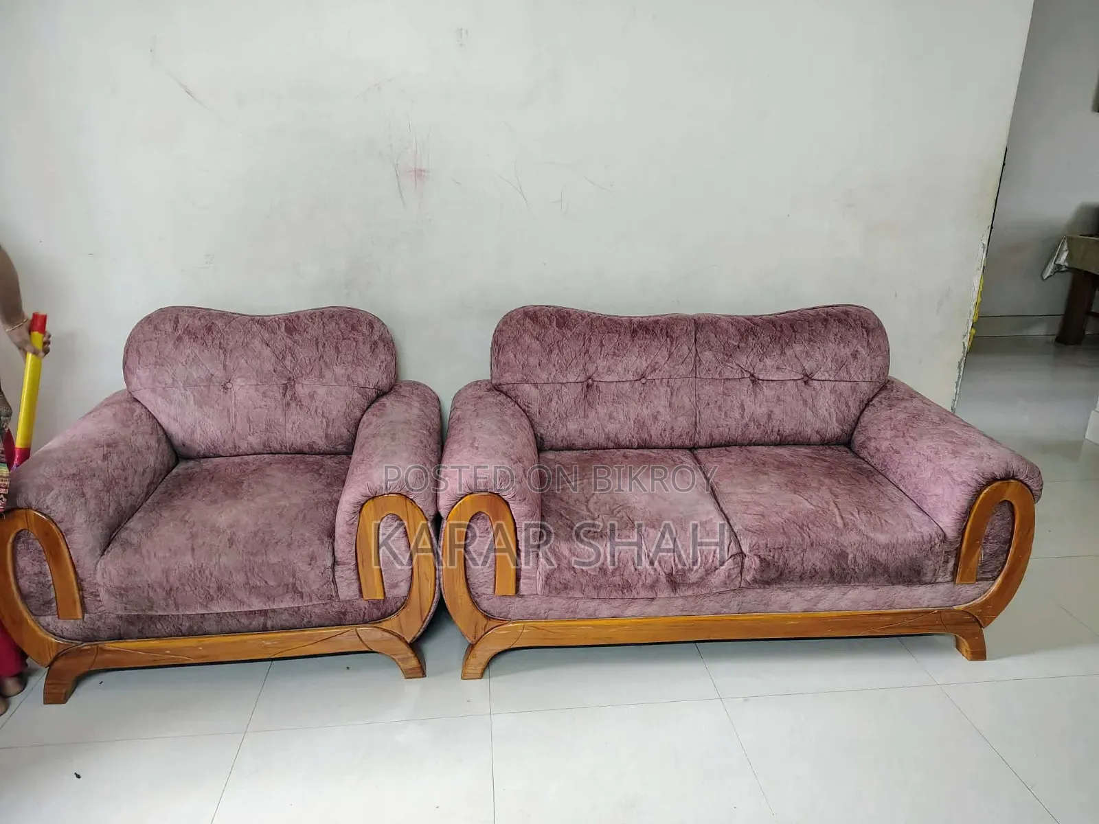 সোফা সেট বিক্রয় করা হবে
