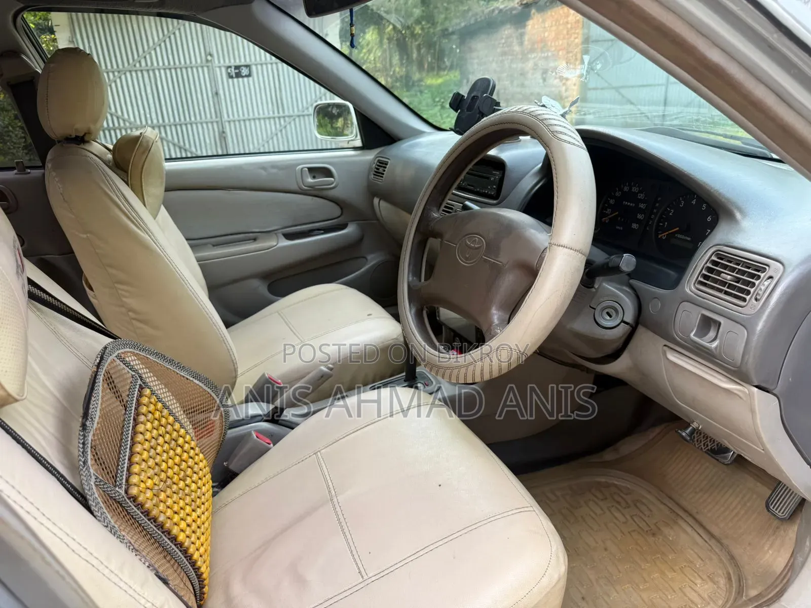 Toyota Corolla 1997 Silver