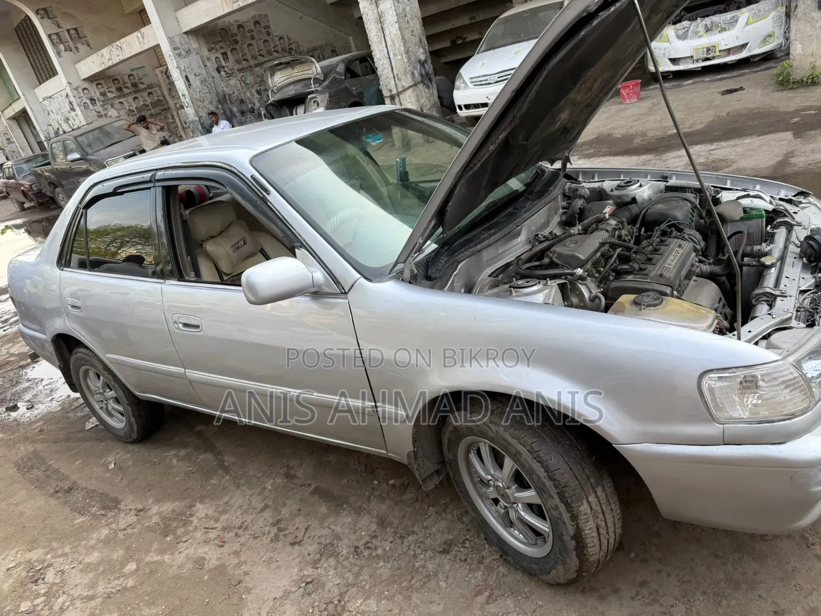 Toyota Corolla 1997 Silver