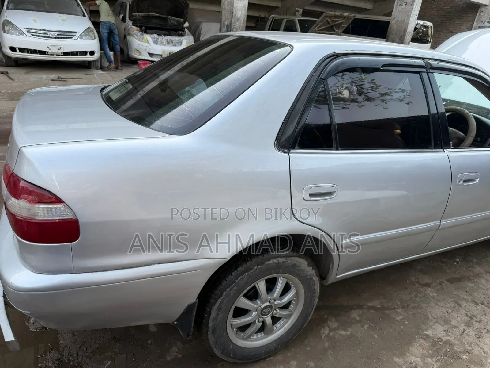Toyota Corolla 1997 Silver