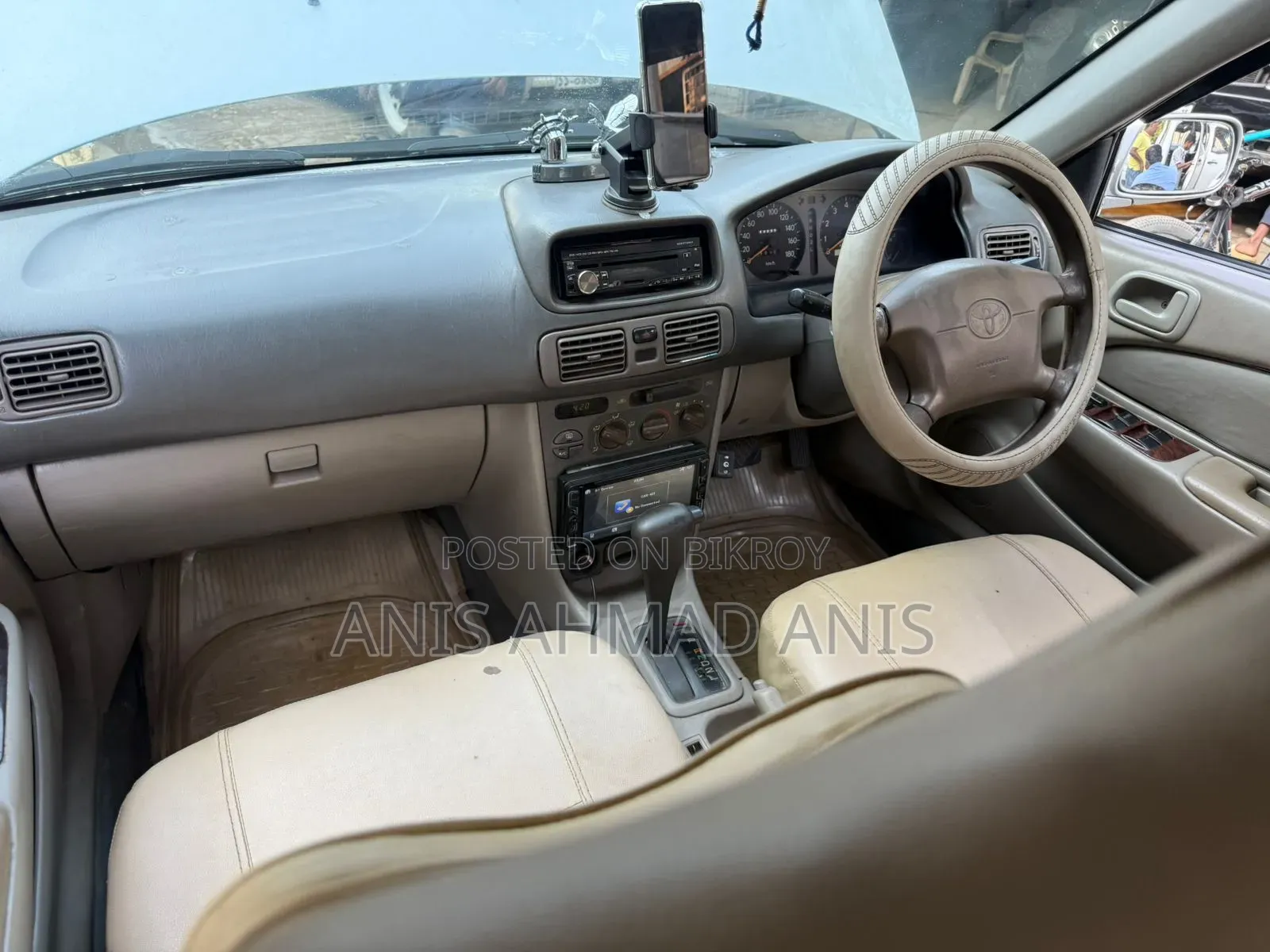 Toyota Corolla 1997 Silver