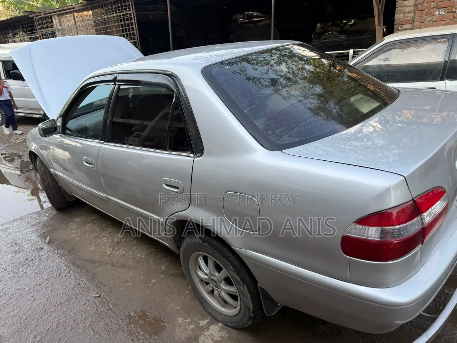 Toyota Corolla 1997 Silver
