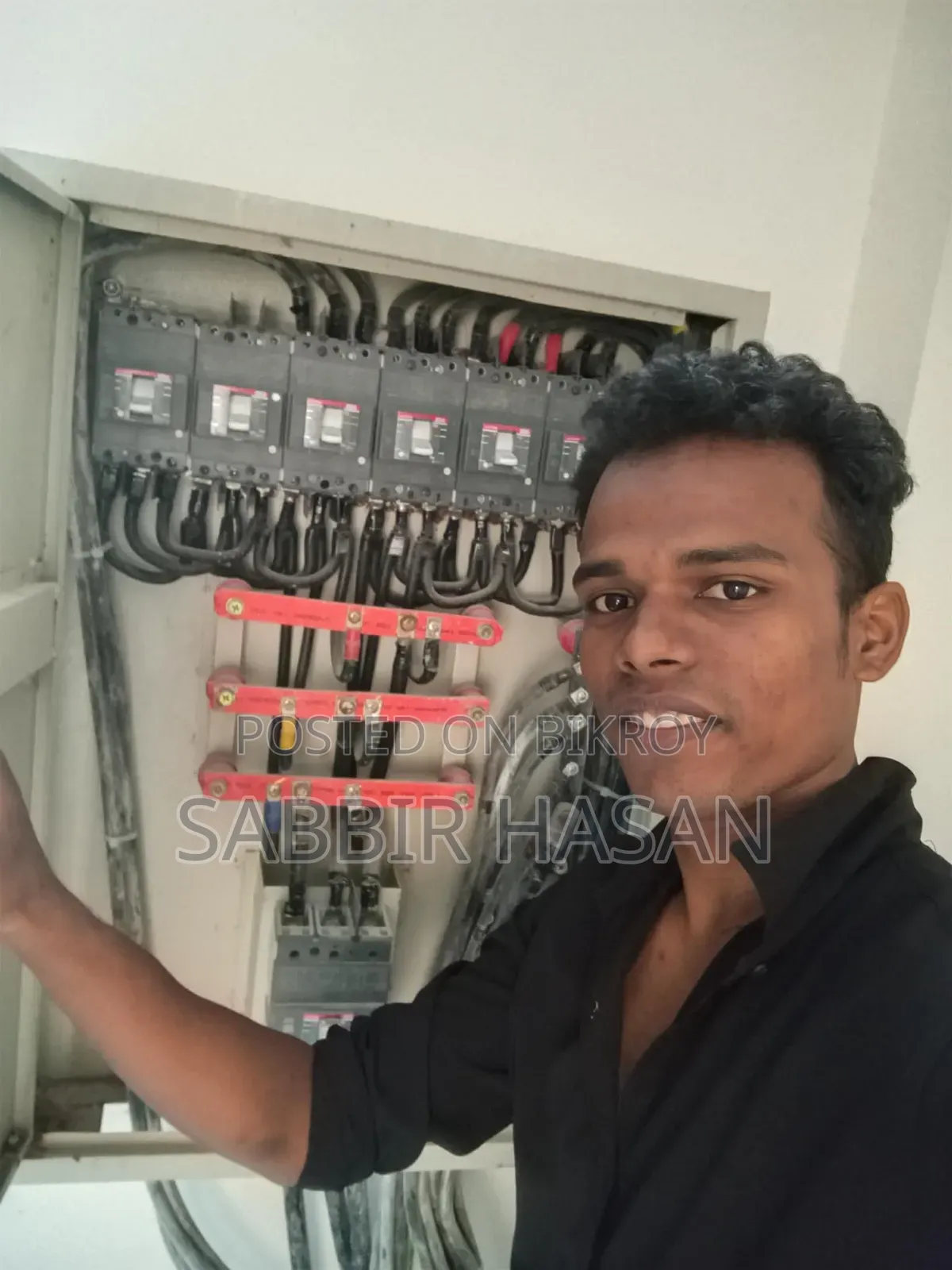 ইলেকট্রিকশিয়ান