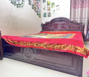 সুন্দর কাঠের খাট বিক্রি হবে ৬/৭ ফিট। Bed for Sale