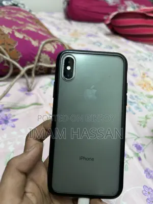 Apple iPhone XS 64 GB White
