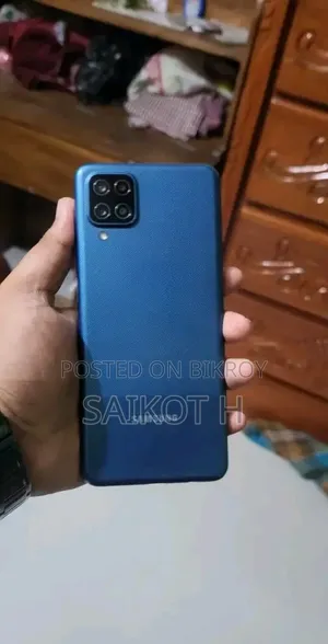 স্যামসাং গ্যালাক্সি এ১২ ৬৪ জিবি নীল