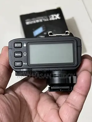 Godox X2T TTL ওয়্যারলেস ফ্ল্যাশ ট্রিগার (ব্র্যান্ড নিউ এর মতো / মাত্র একবার ব্যবহৃত)