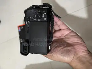 সনি আলফা ৬৪০০ মিররলেস ক্যামেরা