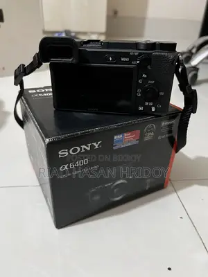সনি আলফা ৬৪০০ মিররলেস ক্যামেরা