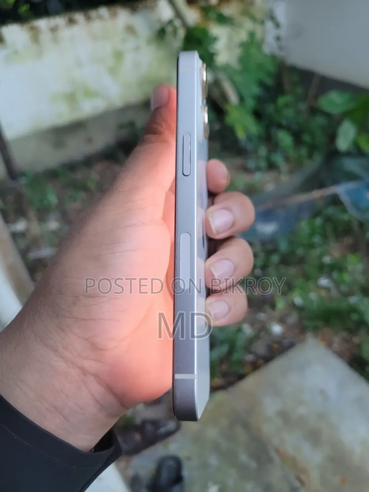 অ্যাপল আইফোন ১৩ ২৫৬ জিবি হোয়াইট