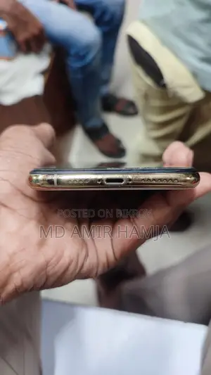 নতুন অ্যাপল আইফোন ১১ প্রো ম্যাক্স ২৫৬ জিবি গোল্ড