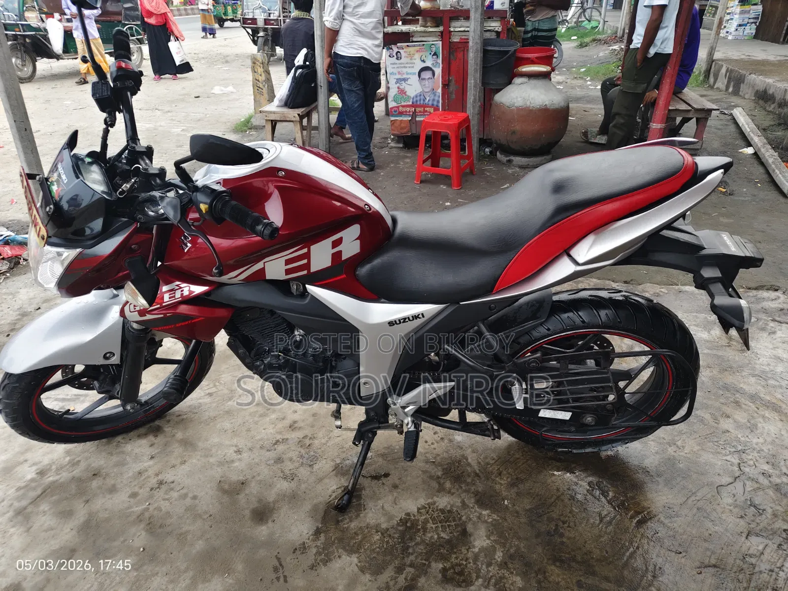 সুজুকি জিক্সার ২০১৯ লাল