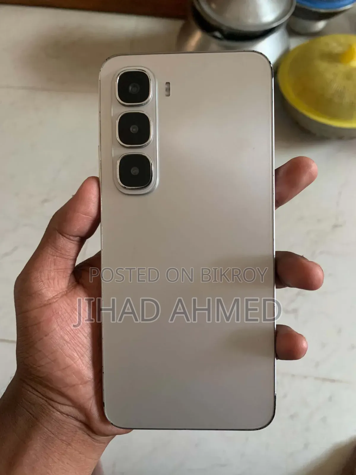 ইনফিনিক্স হট ৬০আই ১২৮ জিবি সাদা