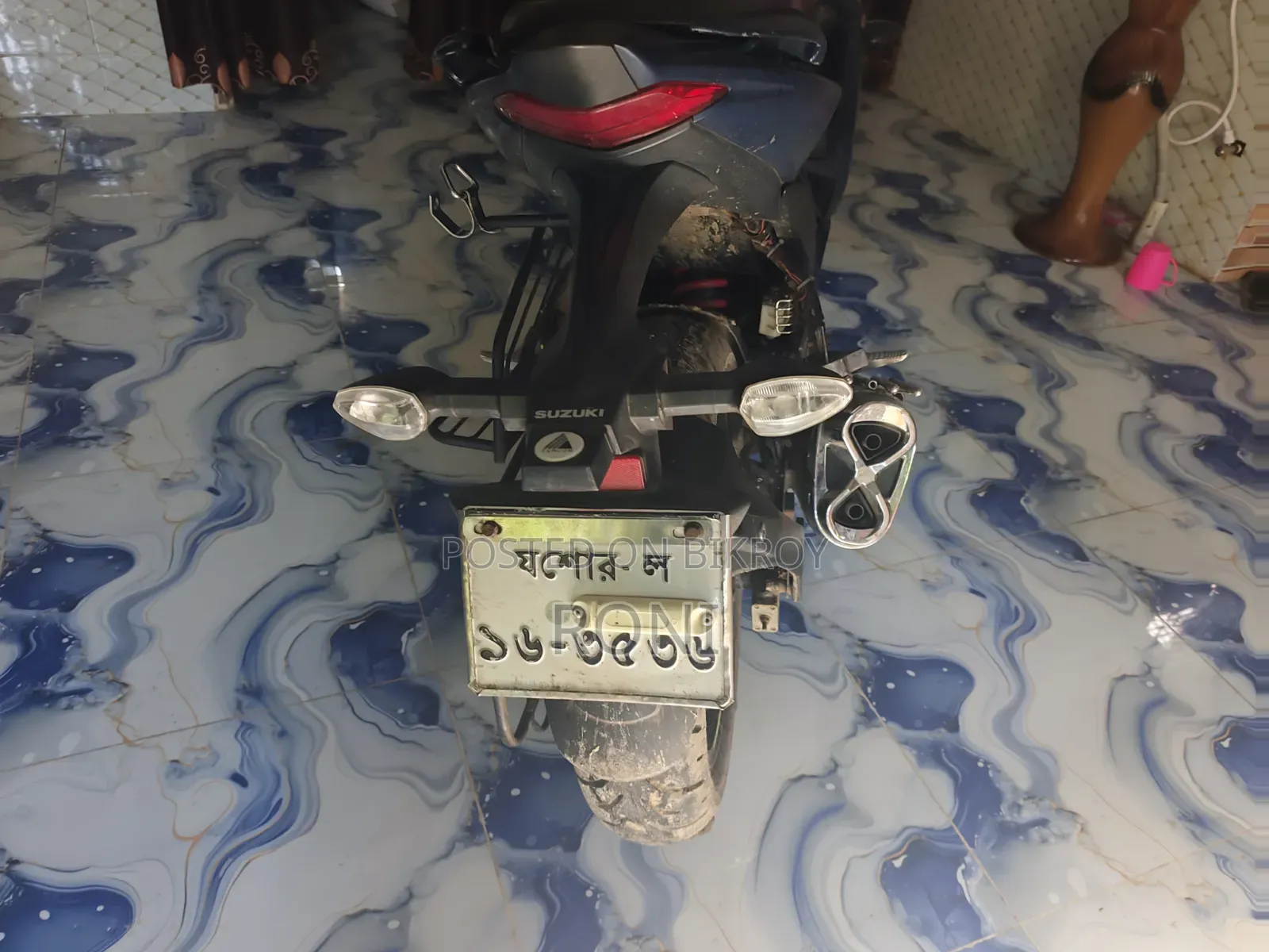Suzuki Gixxer SF 2023