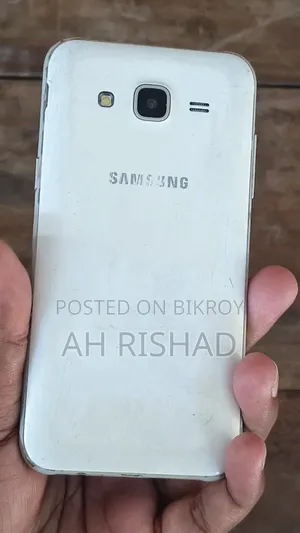 Samsung Galaxy J5 8 GB White
