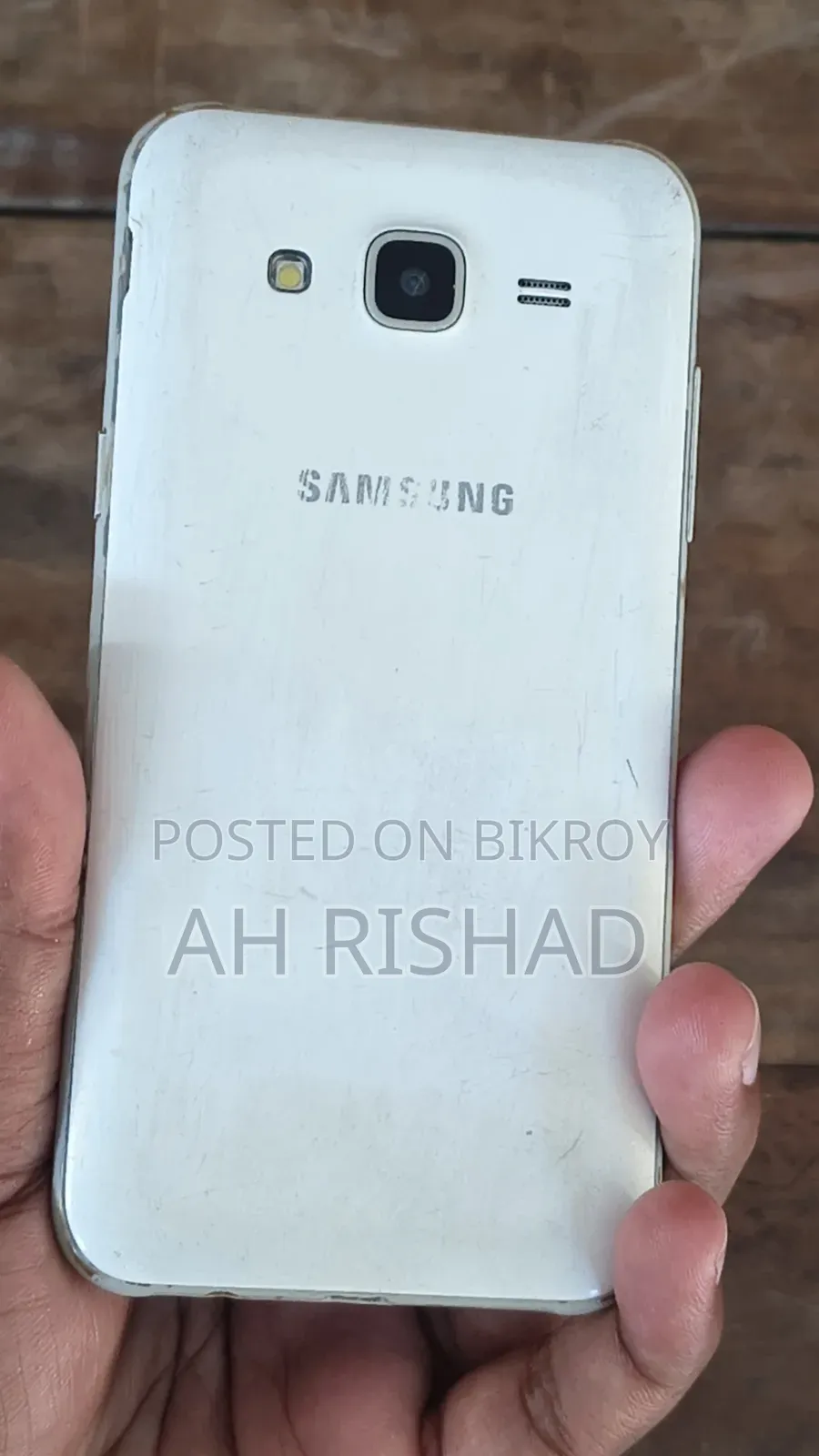 Samsung Galaxy J5 8 GB White