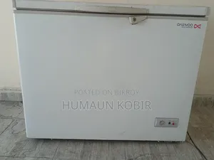 একটি Chest Freezer (ডিপ ফ্রিজ/চেস্ট ফ্রিজার)। বিক্রয় হবে