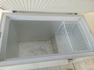 একটি Chest Freezer (ডিপ ফ্রিজ/চেস্ট ফ্রিজার)। বিক্রয় হবে