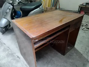 ভিনিয়া বোর্ডের টেবিল