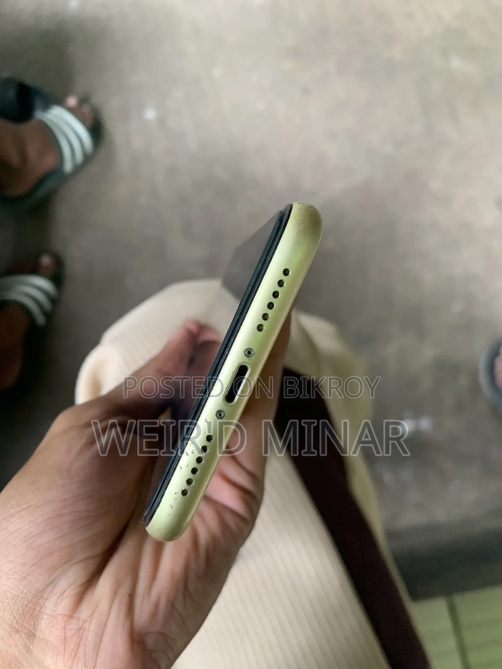 Apple iPhone 11 64 GB Yellow