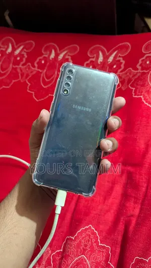 Samsung Chat 322 Wi-Fi Blue