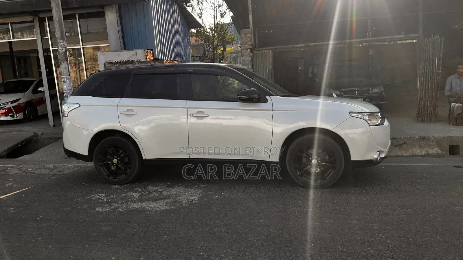 Mitsubishi Outlander SE (2WD) 2013 White