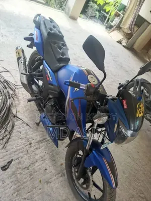 TVS Apache RTR 160 2V 2018 Blue
