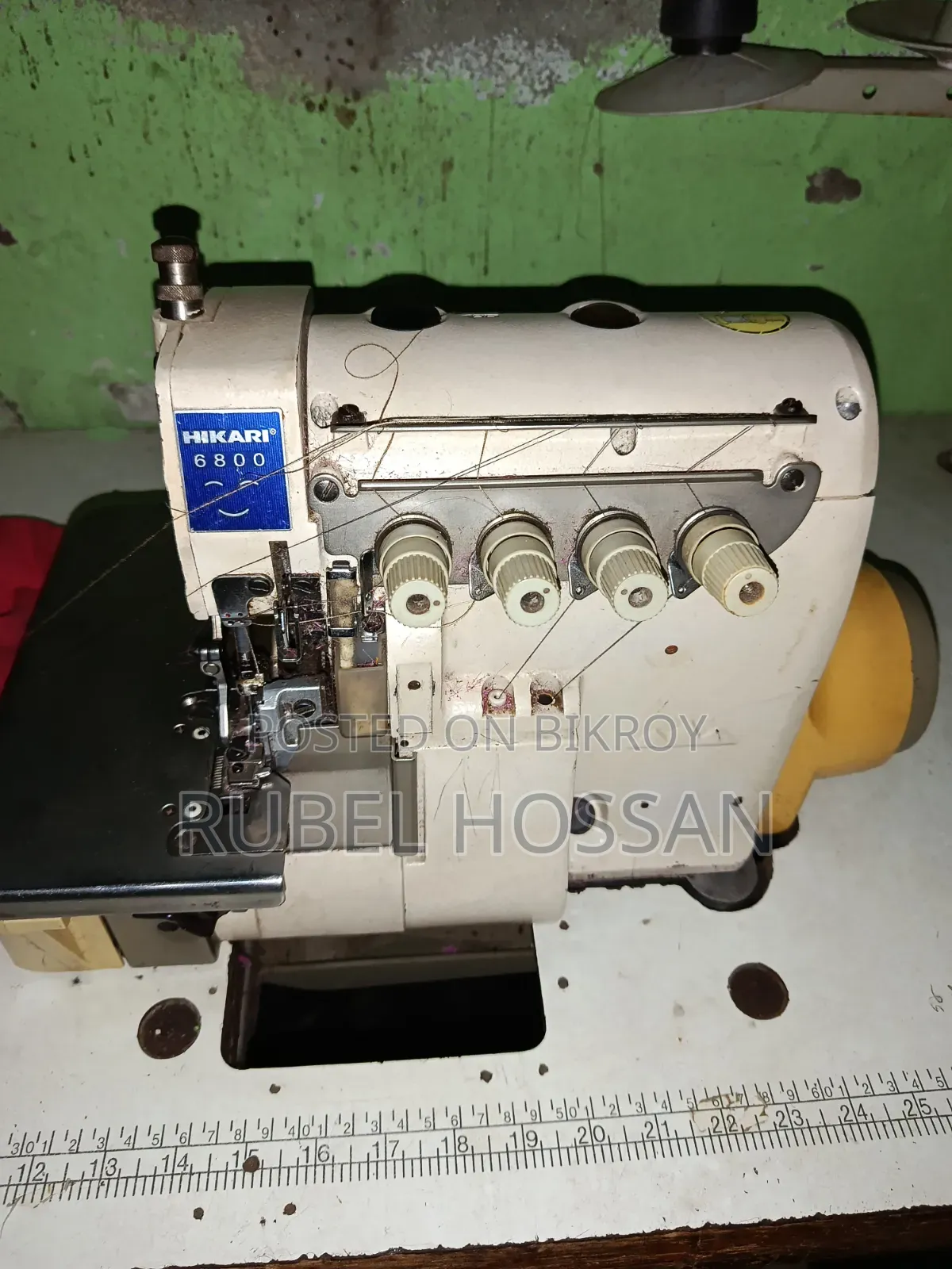 ওভারলক মেশিন