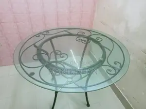 ৪ টি চেয়ার সহ টেবিল