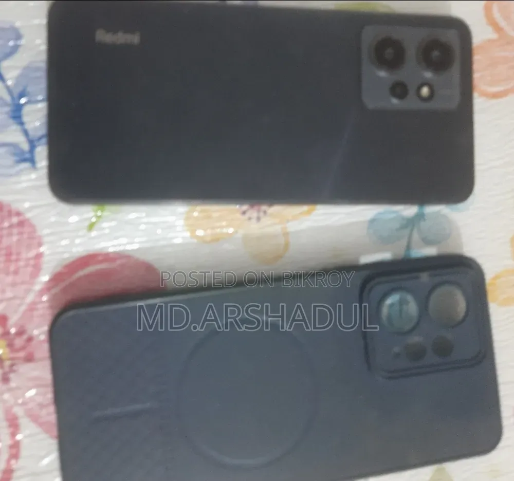 রিয়েলমি ১২ ১২৮ জিবি কালো