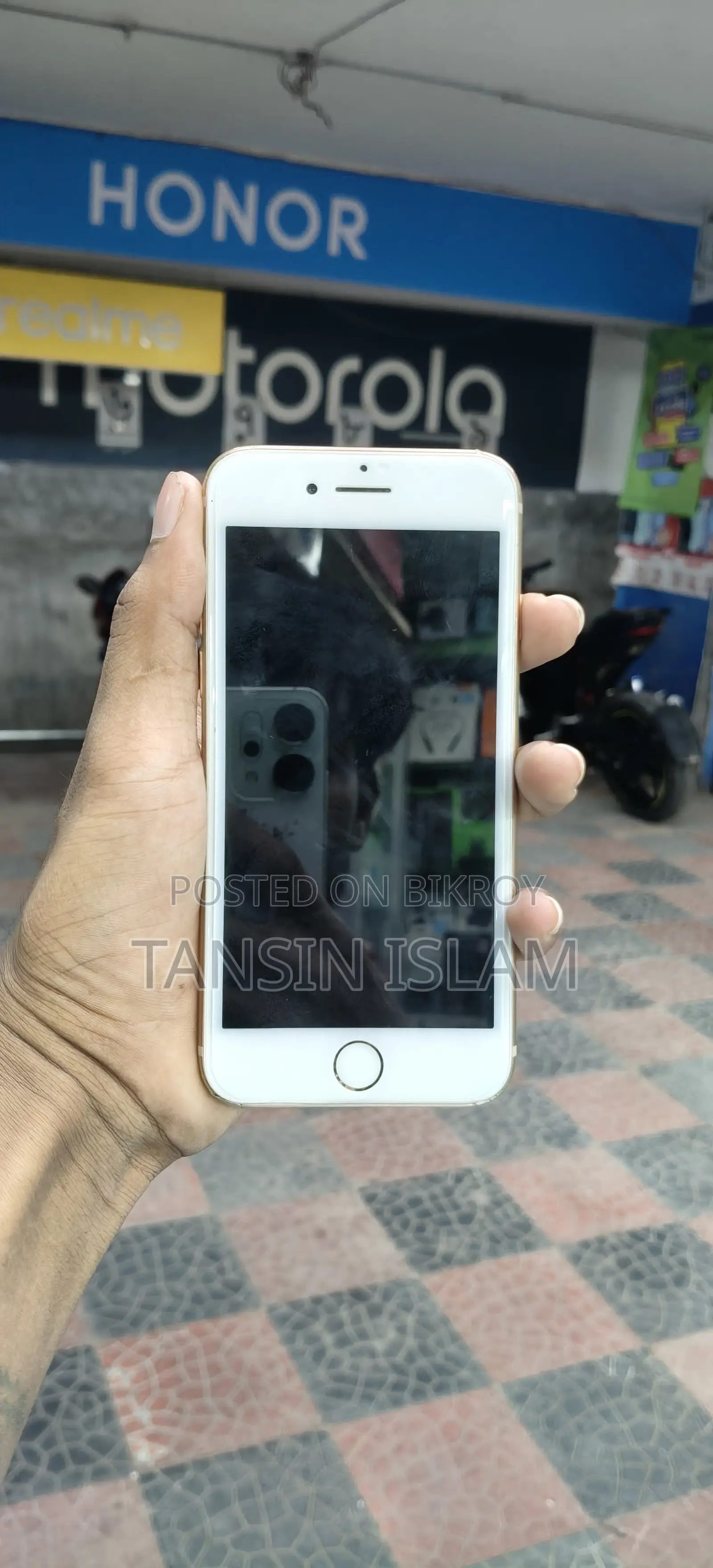 অ্যাপল আইফোন ৮ ৬৪ জিবি রোজ গোল্ড