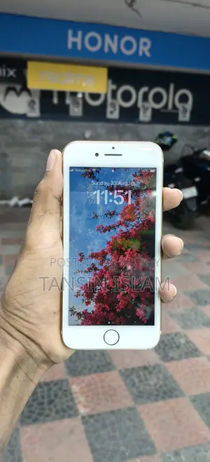 অ্যাপল আইফোন ৮ ৬৪ জিবি রোজ গোল্ড