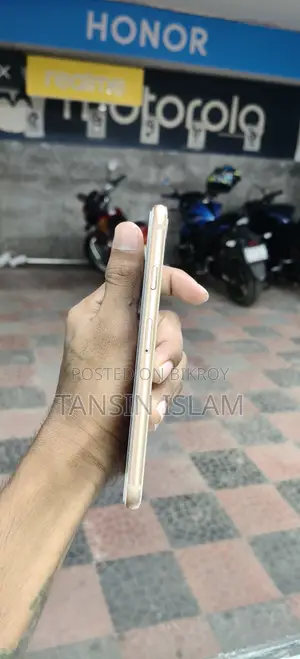 অ্যাপল আইফোন ৮ ৬৪ জিবি রোজ গোল্ড