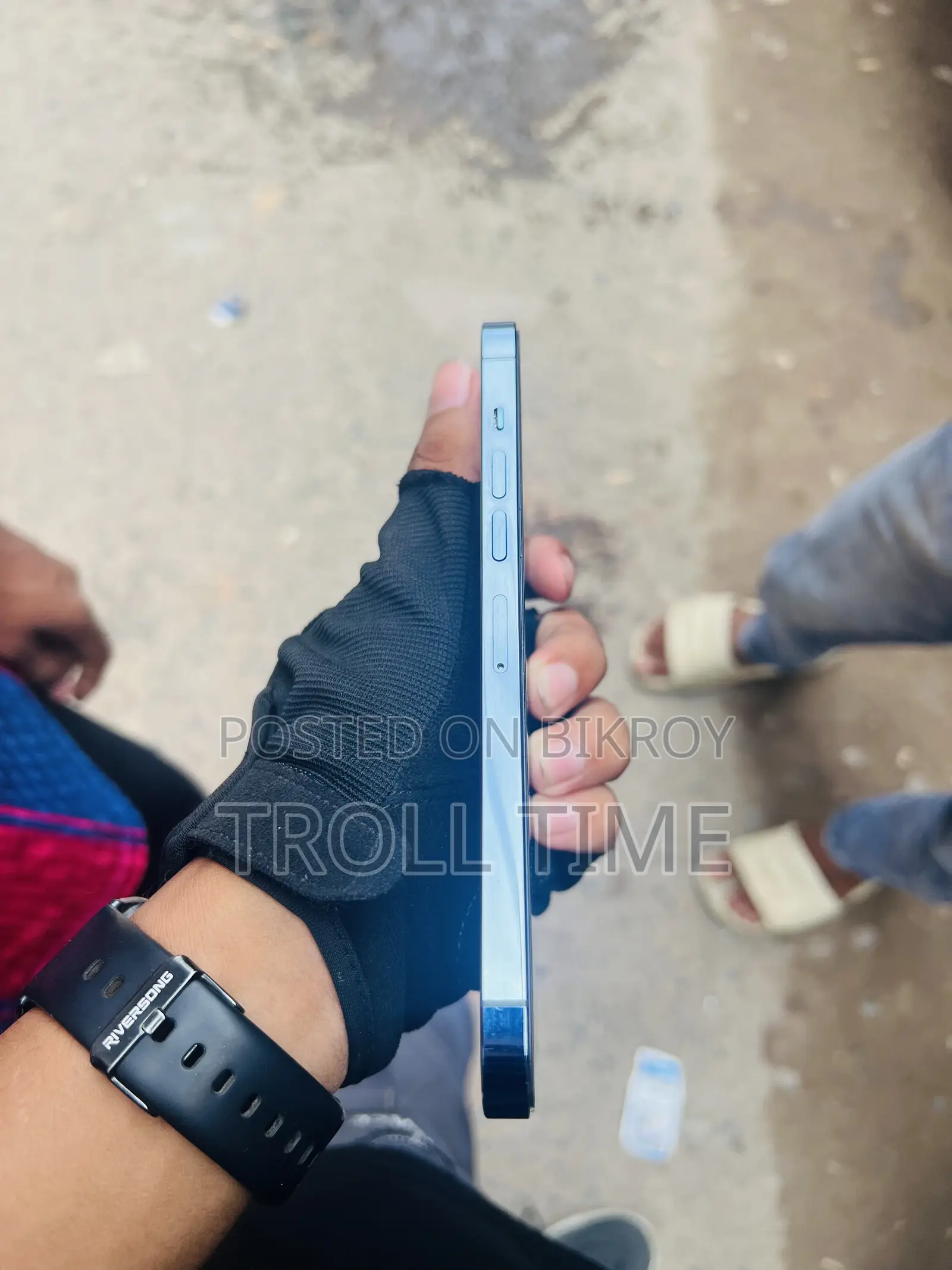 অ্যাপল আইফোন ১৩ প্রো ম্যাক্স ২৫৬ জিবি ব্লু