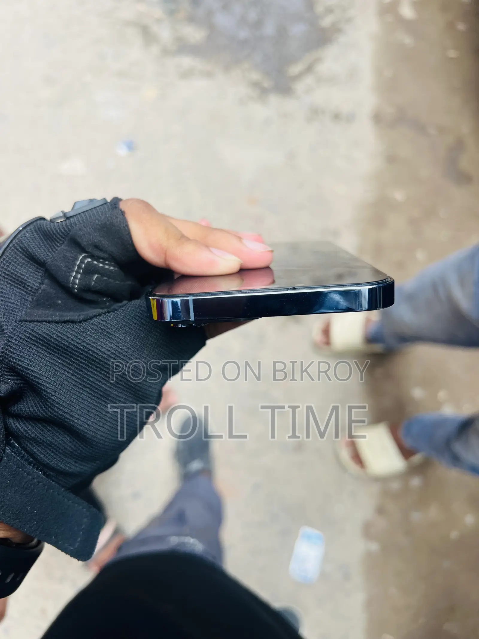 অ্যাপল আইফোন ১৩ প্রো ম্যাক্স ২৫৬ জিবি ব্লু