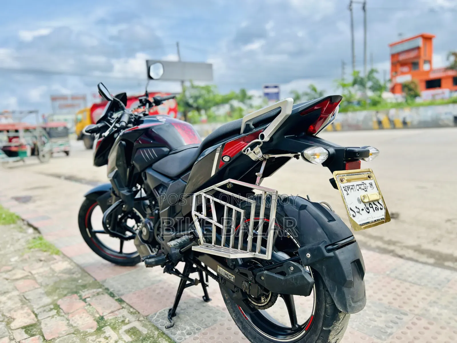হোন্ডা এক্স-ব্লেড ১৬০ ২০২০ কালো