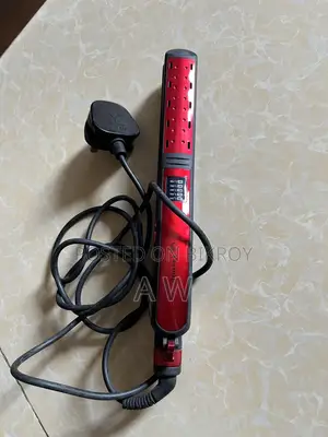 হেয়ার স্ট্রেইটনার