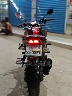 টিভিএস আপাচে আরটিআর ১৬০ ৪ভি ২০২১ কালো