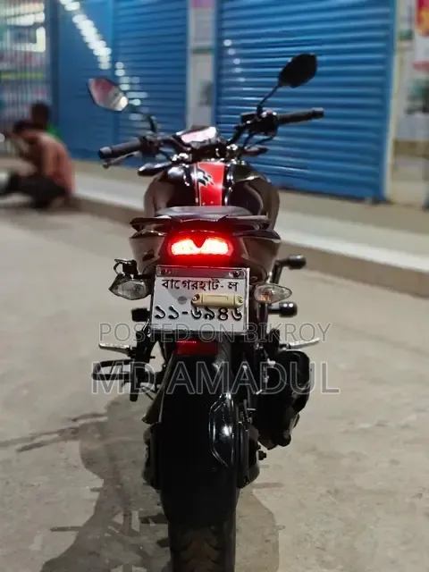 টিভিএস আপাচে আরটিআর ১৬০ ৪ভি ২০২১ কালো